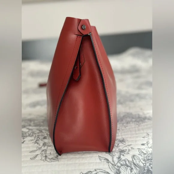 Genuine Gianni Chiarini rusty orange crossbody/shoulder bag. Made in Italy. - Picture 3 of 16